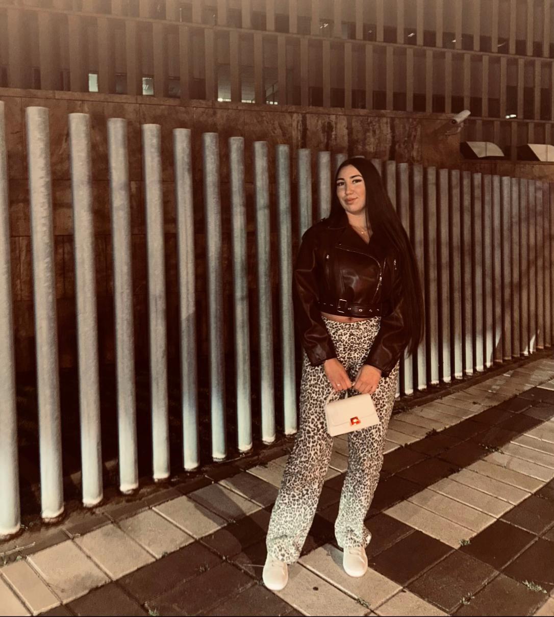 @Nayraaitana