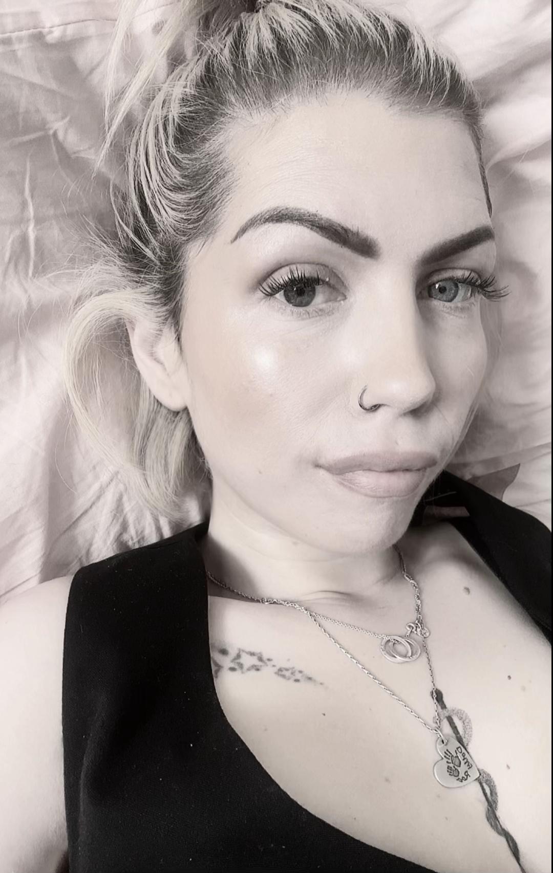 @EllenBridgerMakeupArtist