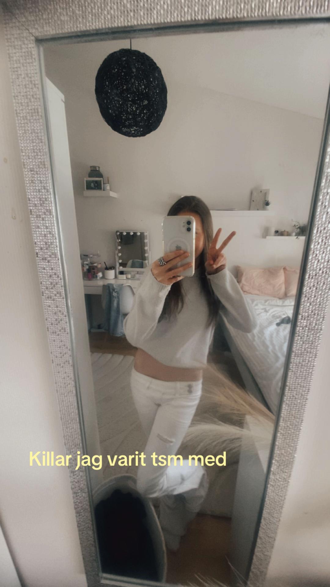 @𝒞𝓁𝒶𝓇𝒶🪽