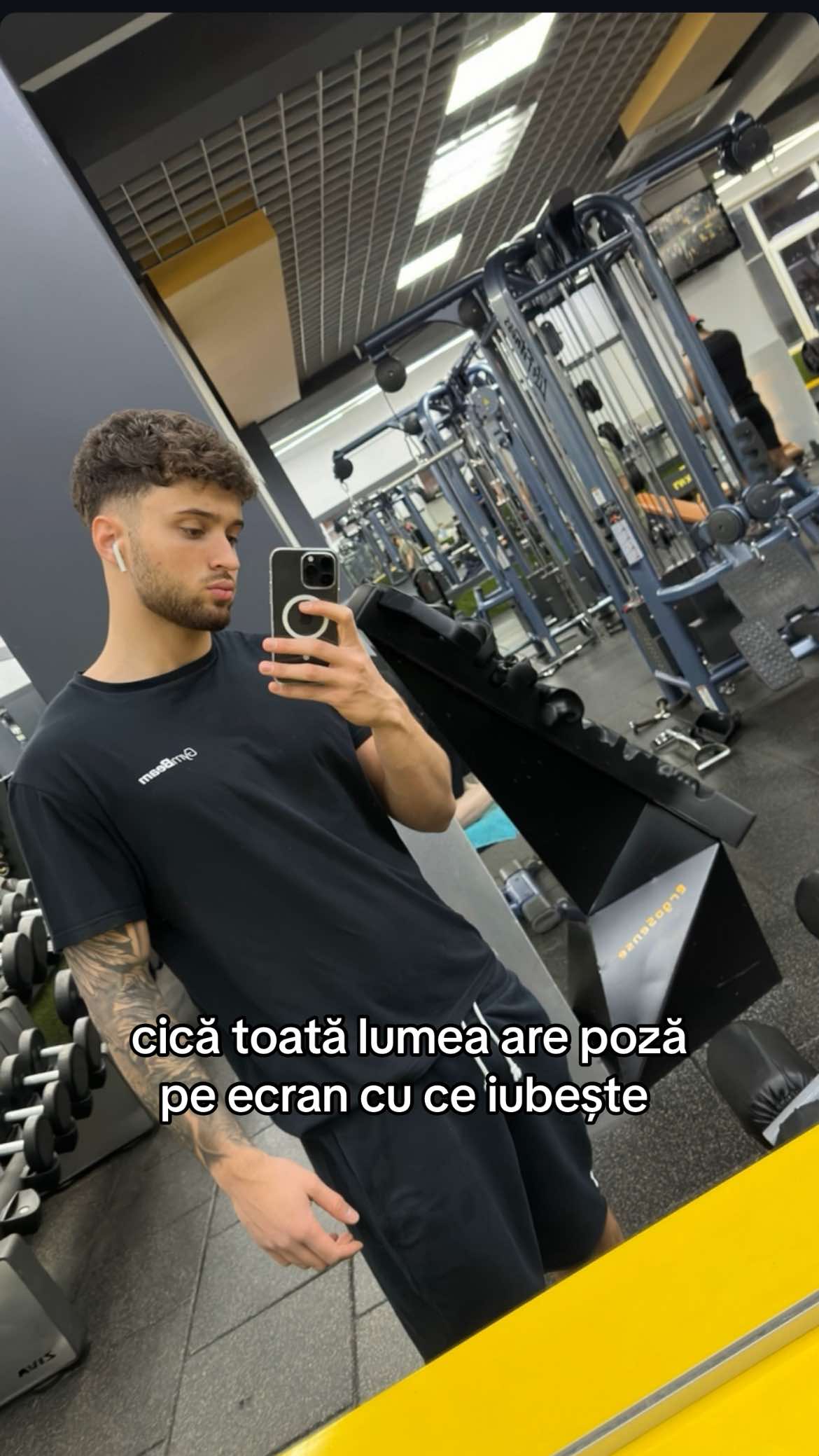 @𝒓𝒂𝒍𝒖𝒖🎀