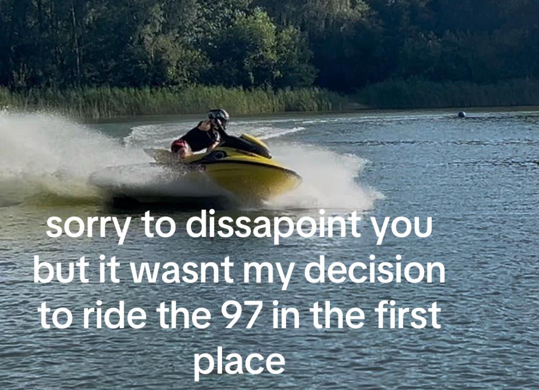 @riley🚤🏄♂️
