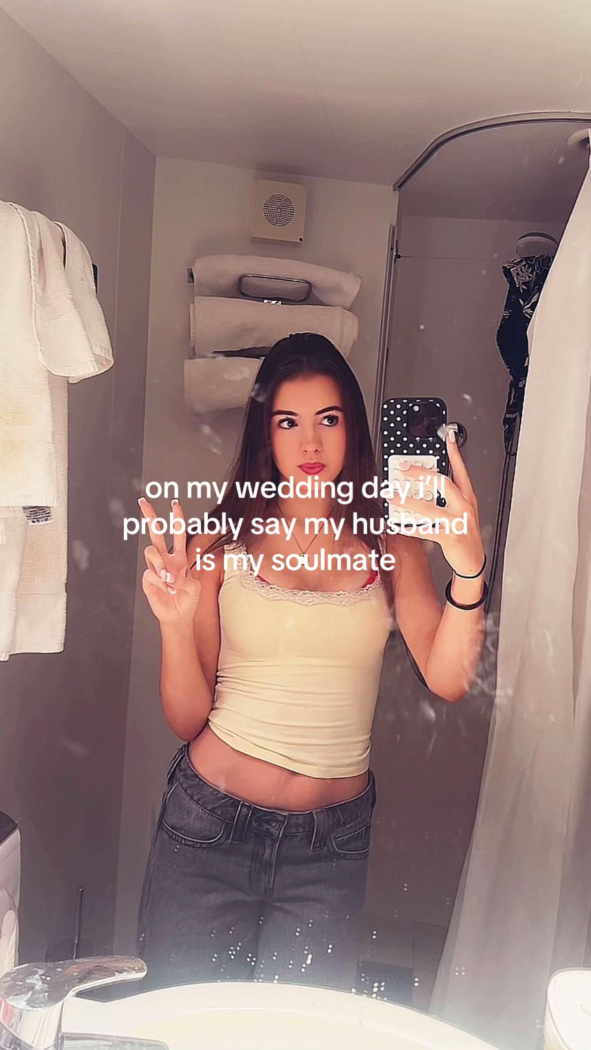 @𝓳𝓮𝓼𝓼 𝓱𝓮𝓻𝓶𝓲𝓸𝓷𝓮