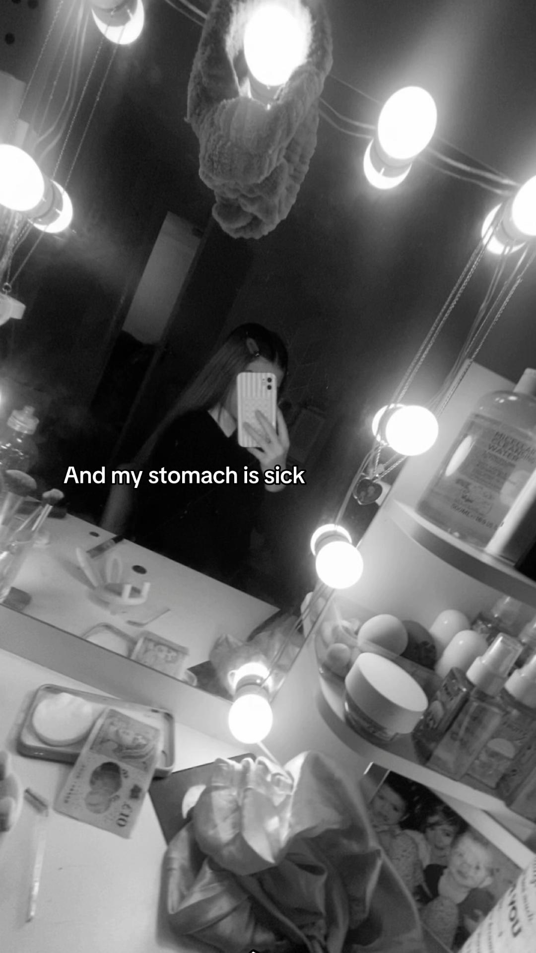 @𝐋𝐮𝐜𝐲🪭🍒♥️