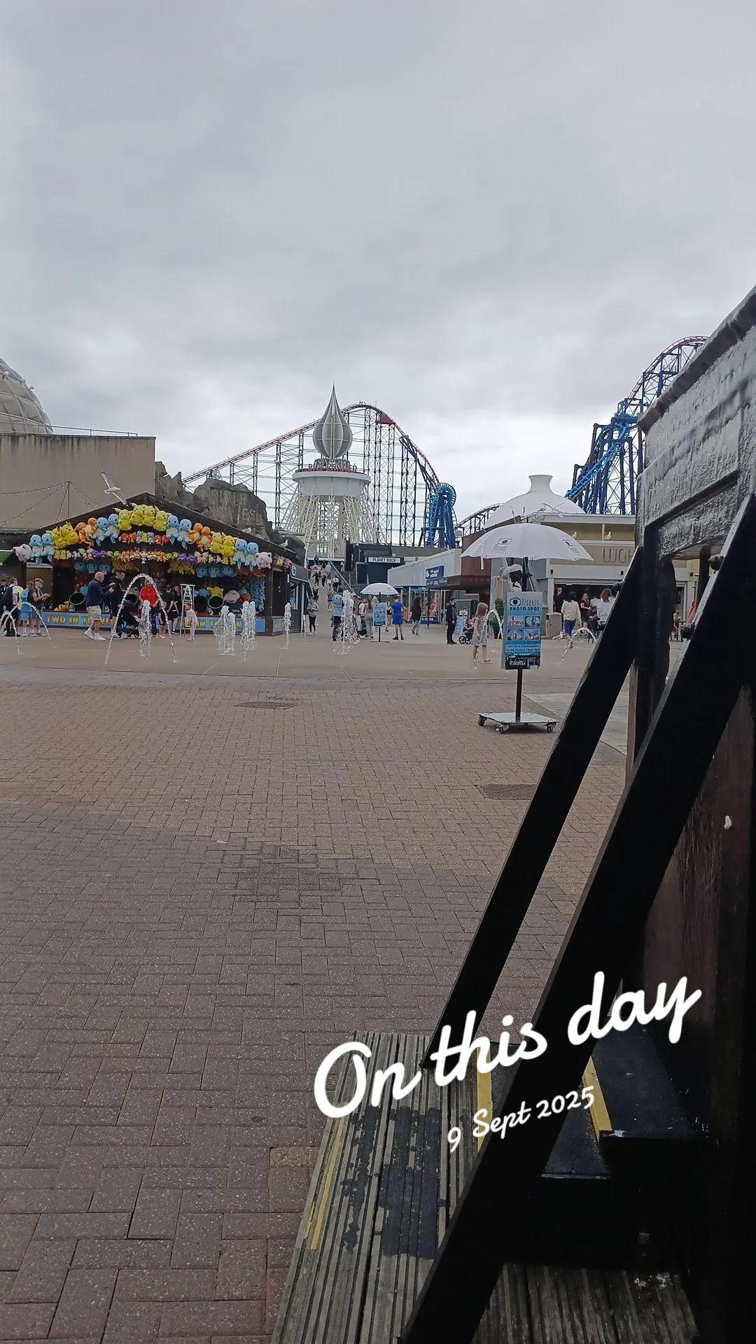 @Emily🎢✈️🏳️🌈