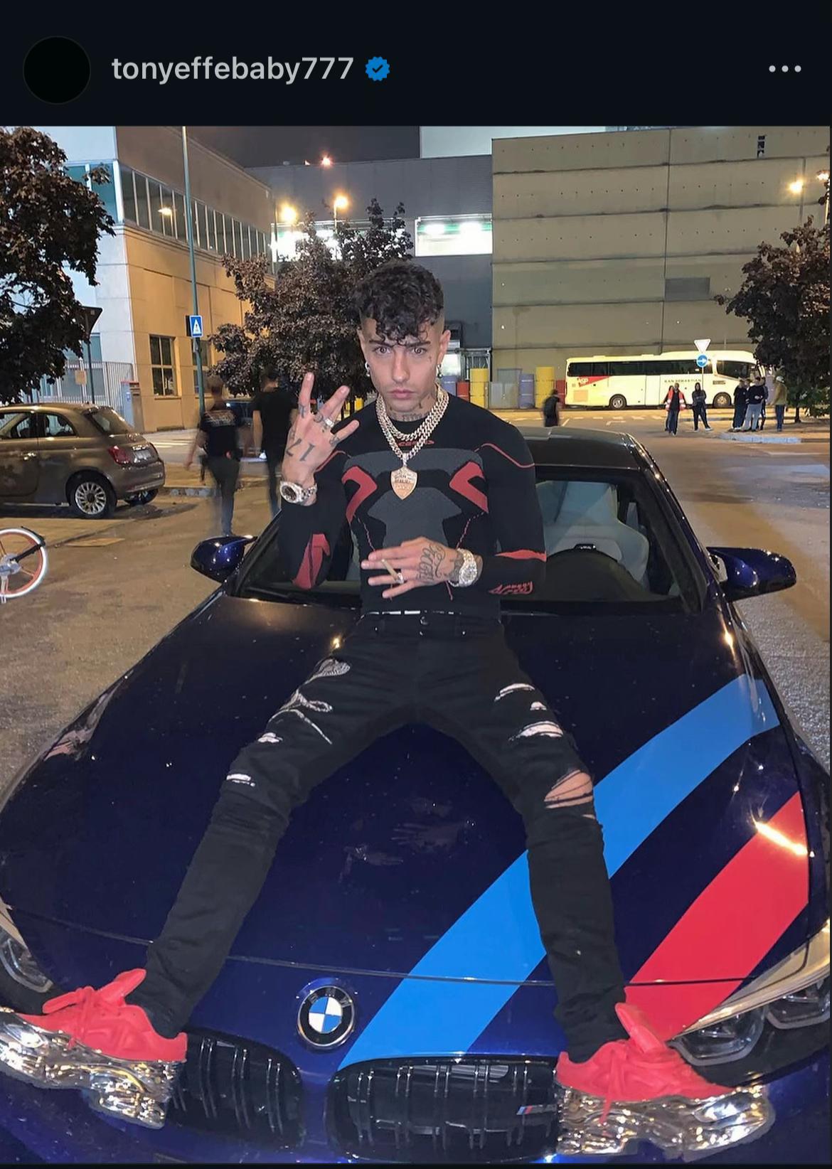 @🧟