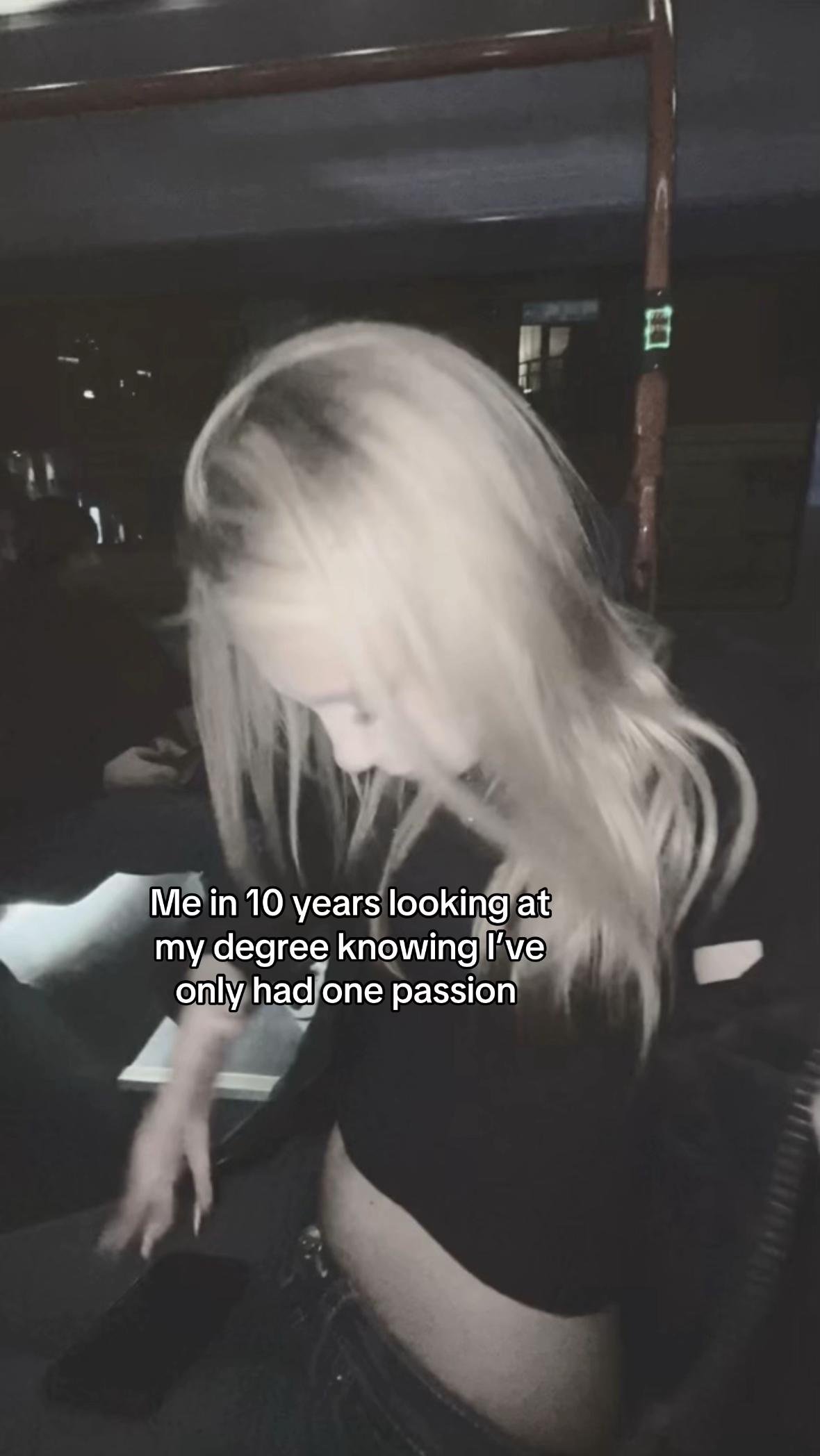 @𝒥ℯ𝓃𝓃𝒾𝒻ℯ𝓇🧟♀️