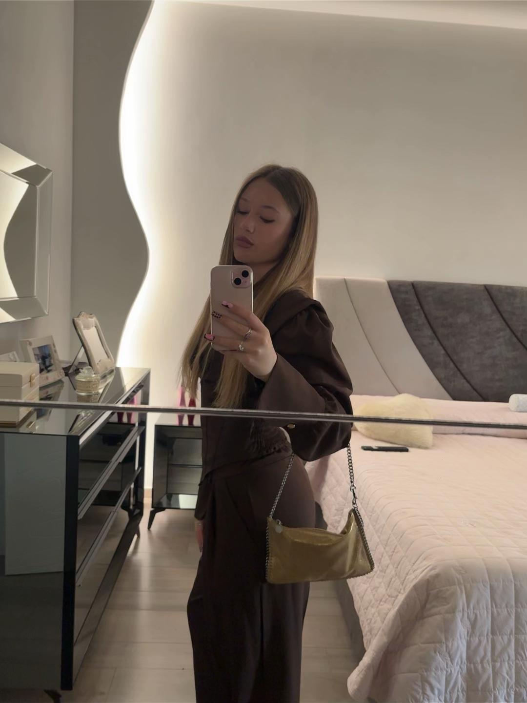 @𝔞𝔰𝔦𝔞 🐆
