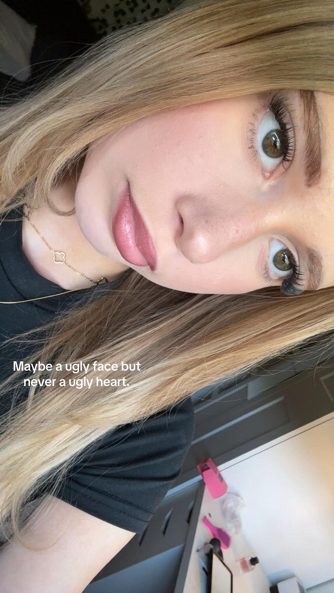 @𝐦𝐢𝐚