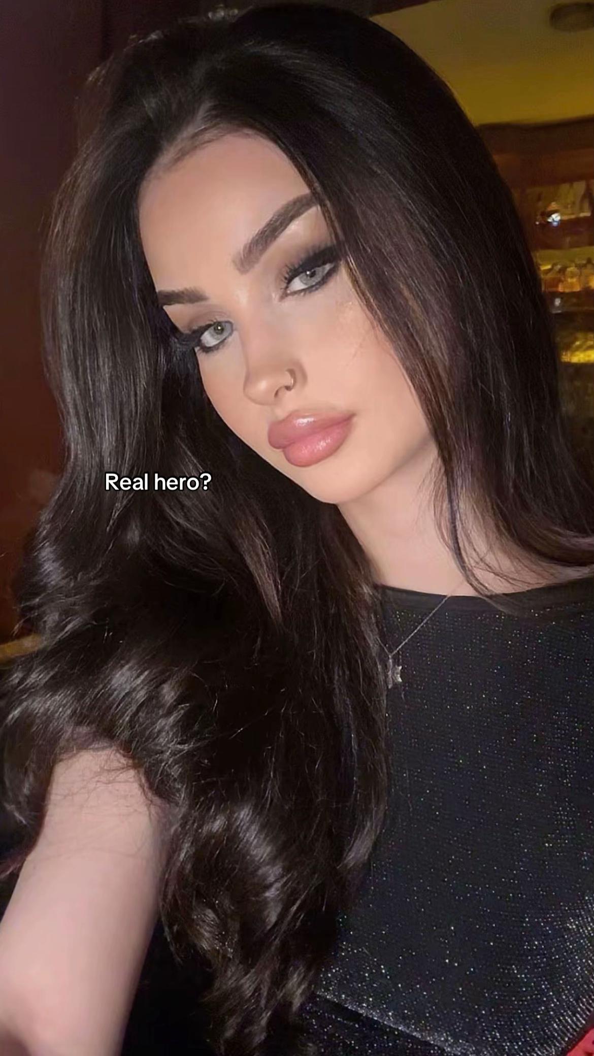 @🖤