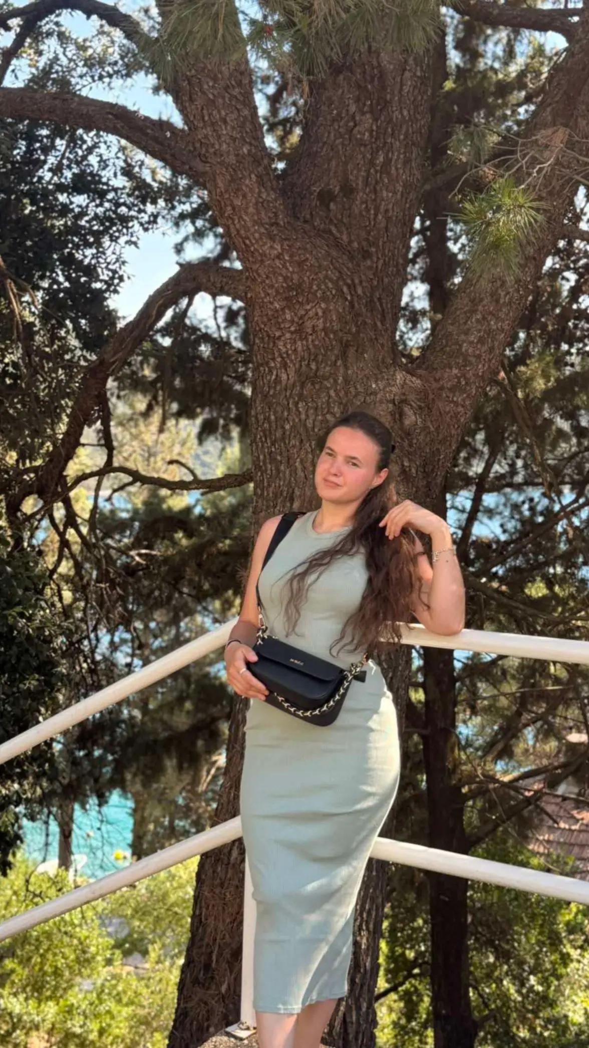@Emina Kahriman