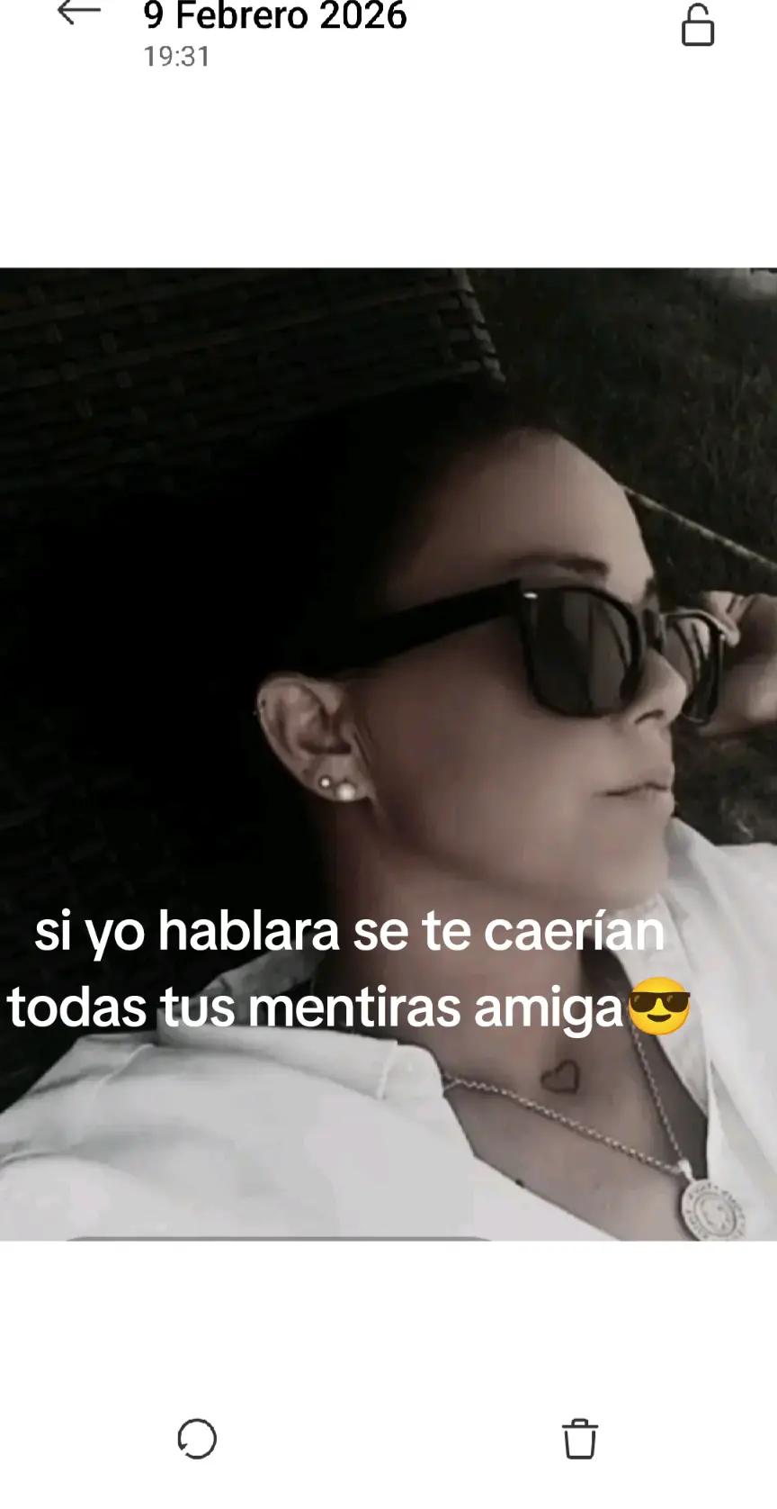 @María😎