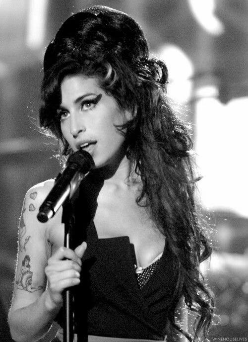 @THE AMY WINEHOUSE FANATIC❤️🔥