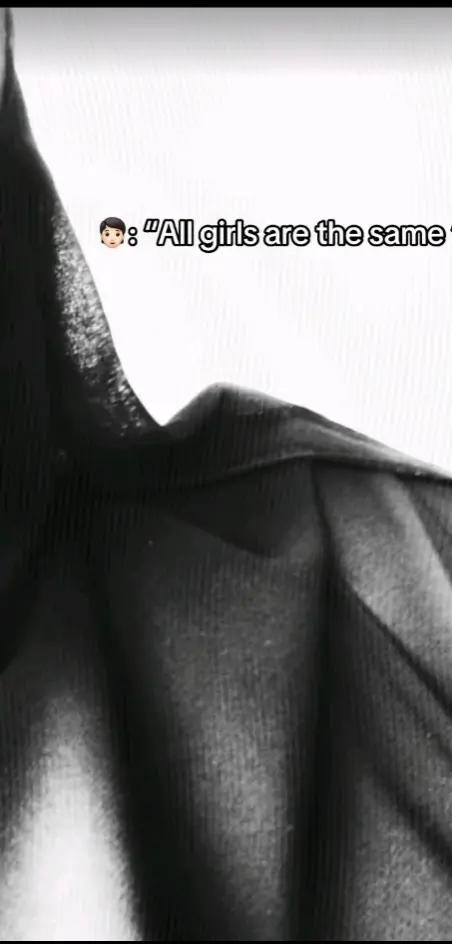 @🕸️