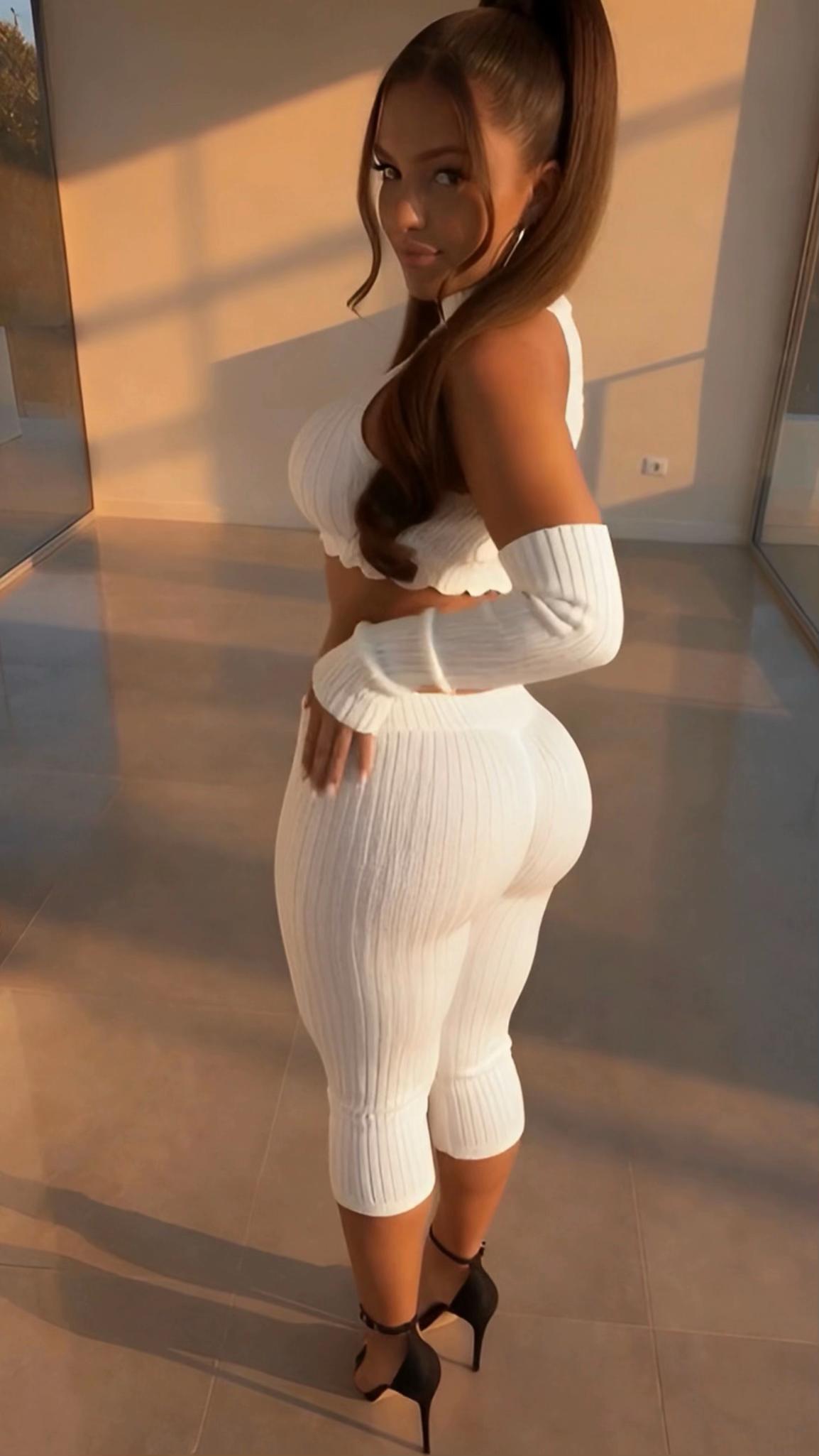 @Suzi K