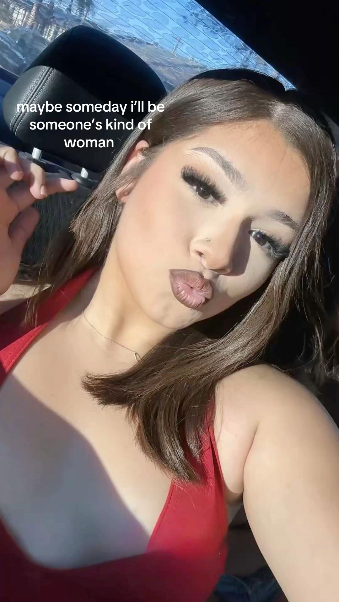 @🫂