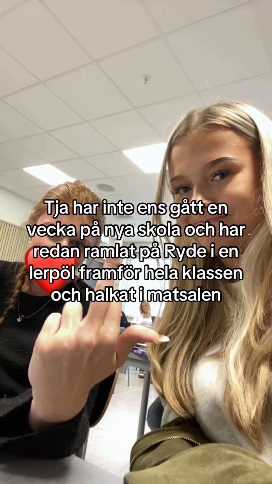 @Hello secret😅😅