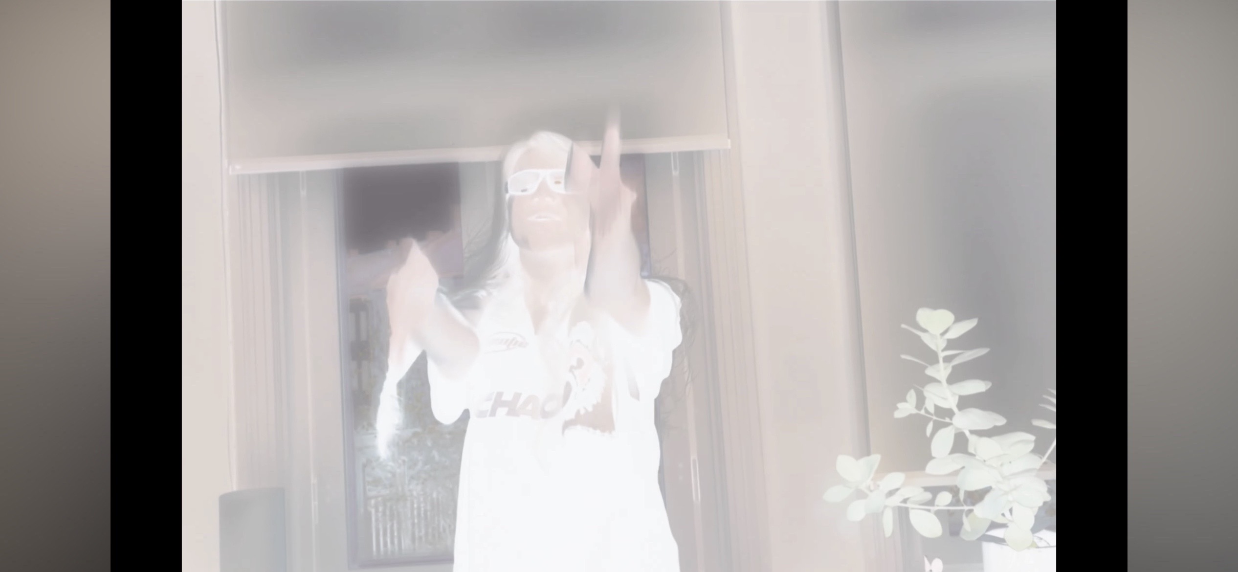 @EZY
