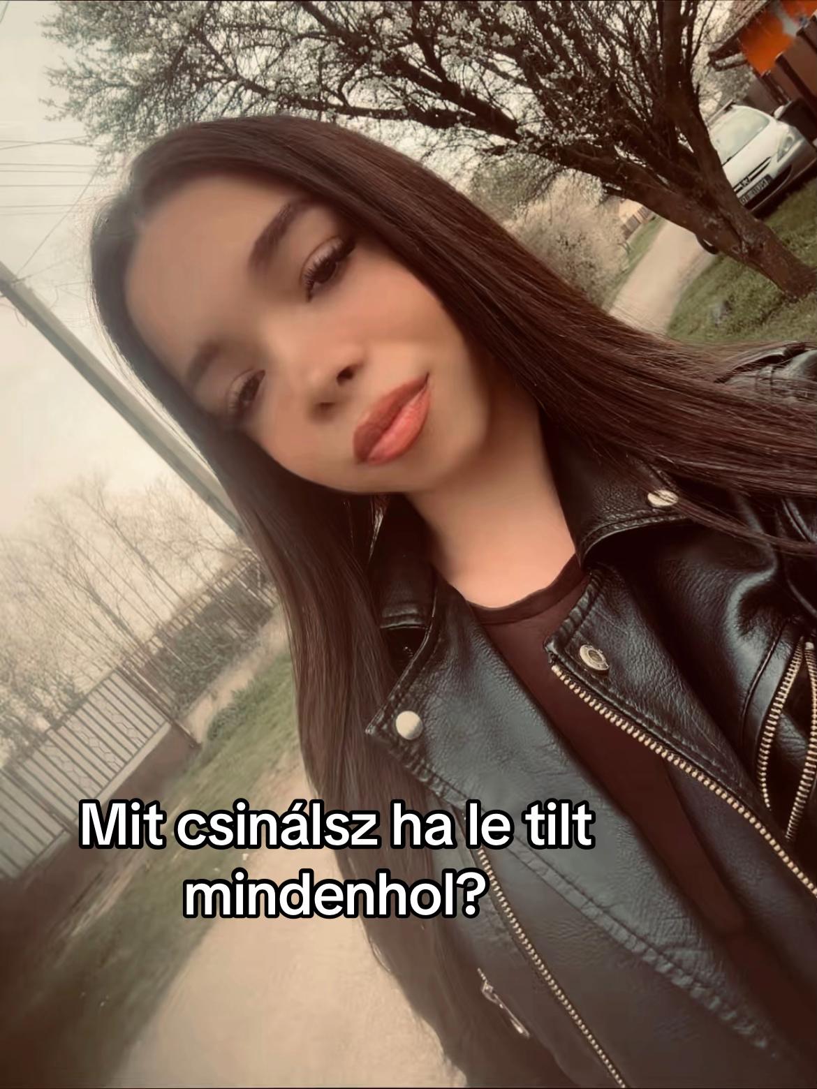 @Kamilla🦋