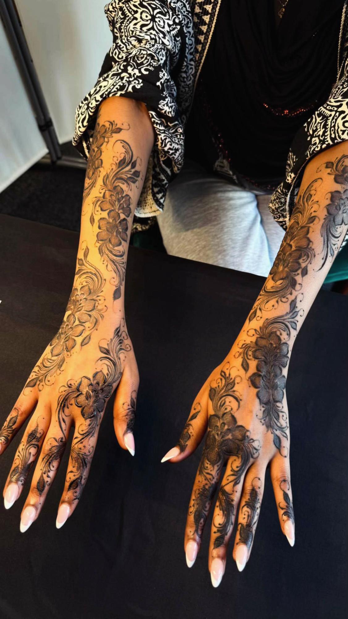 @aylaxhenna