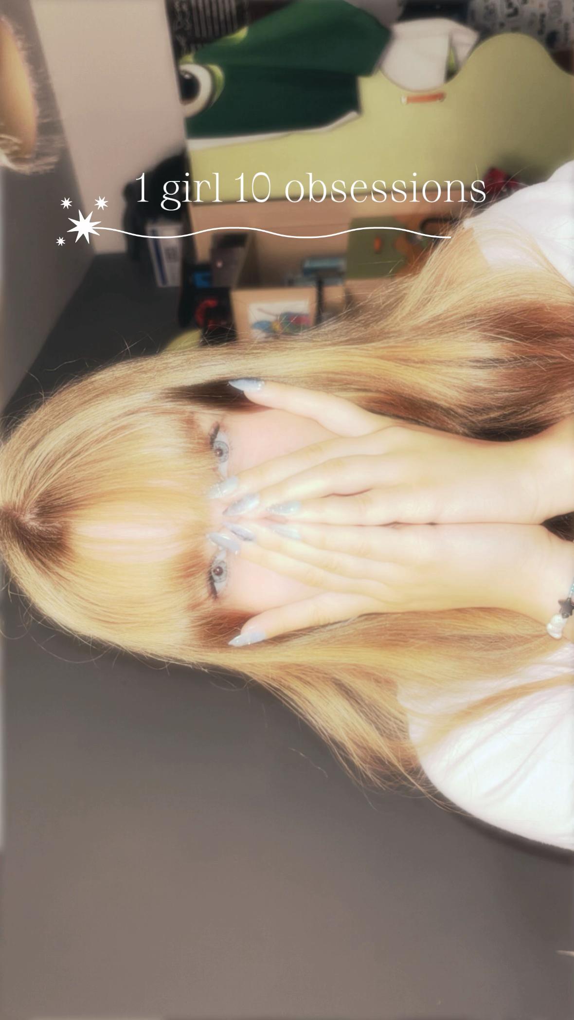 @𝘙𝘰𝘰𝘯𝘪𝘦♪♡