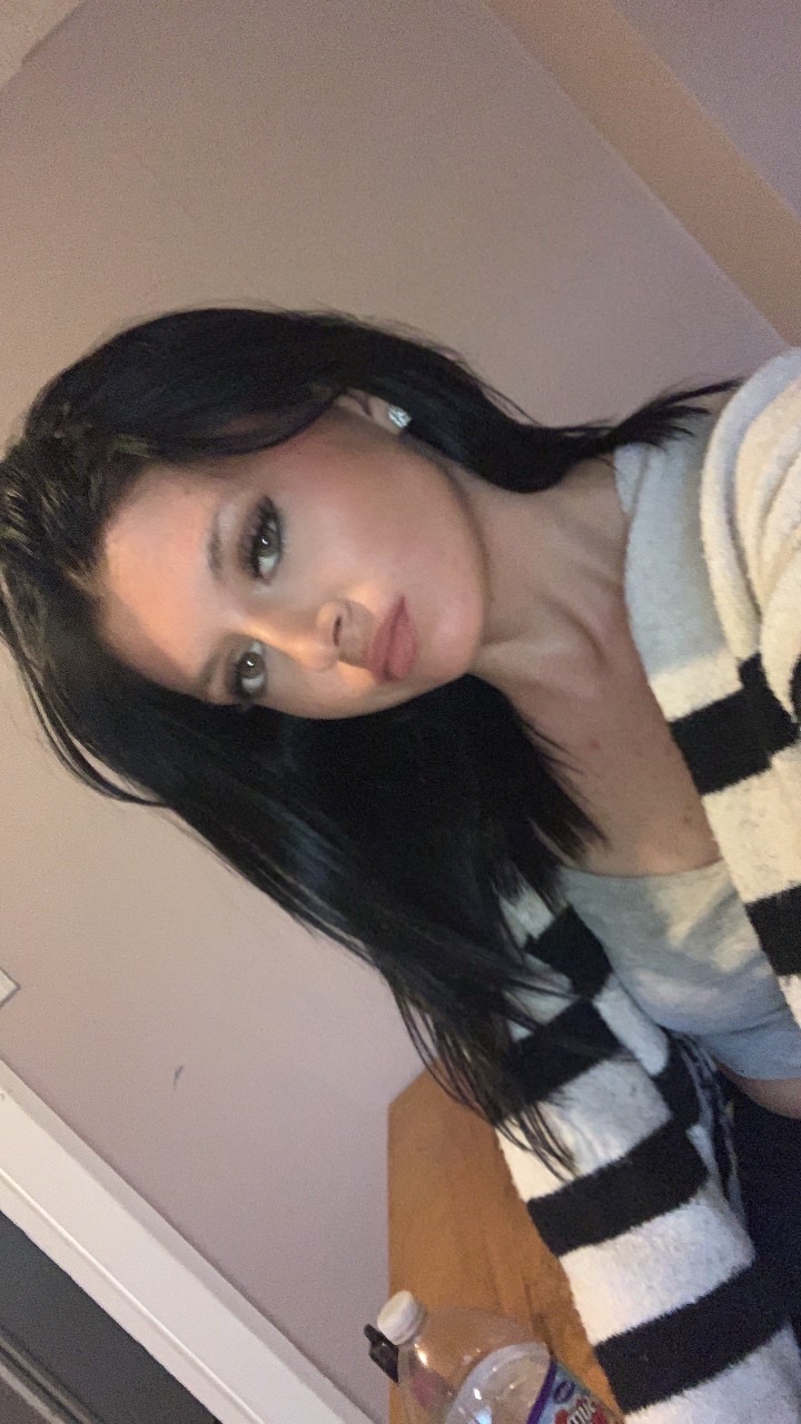@….