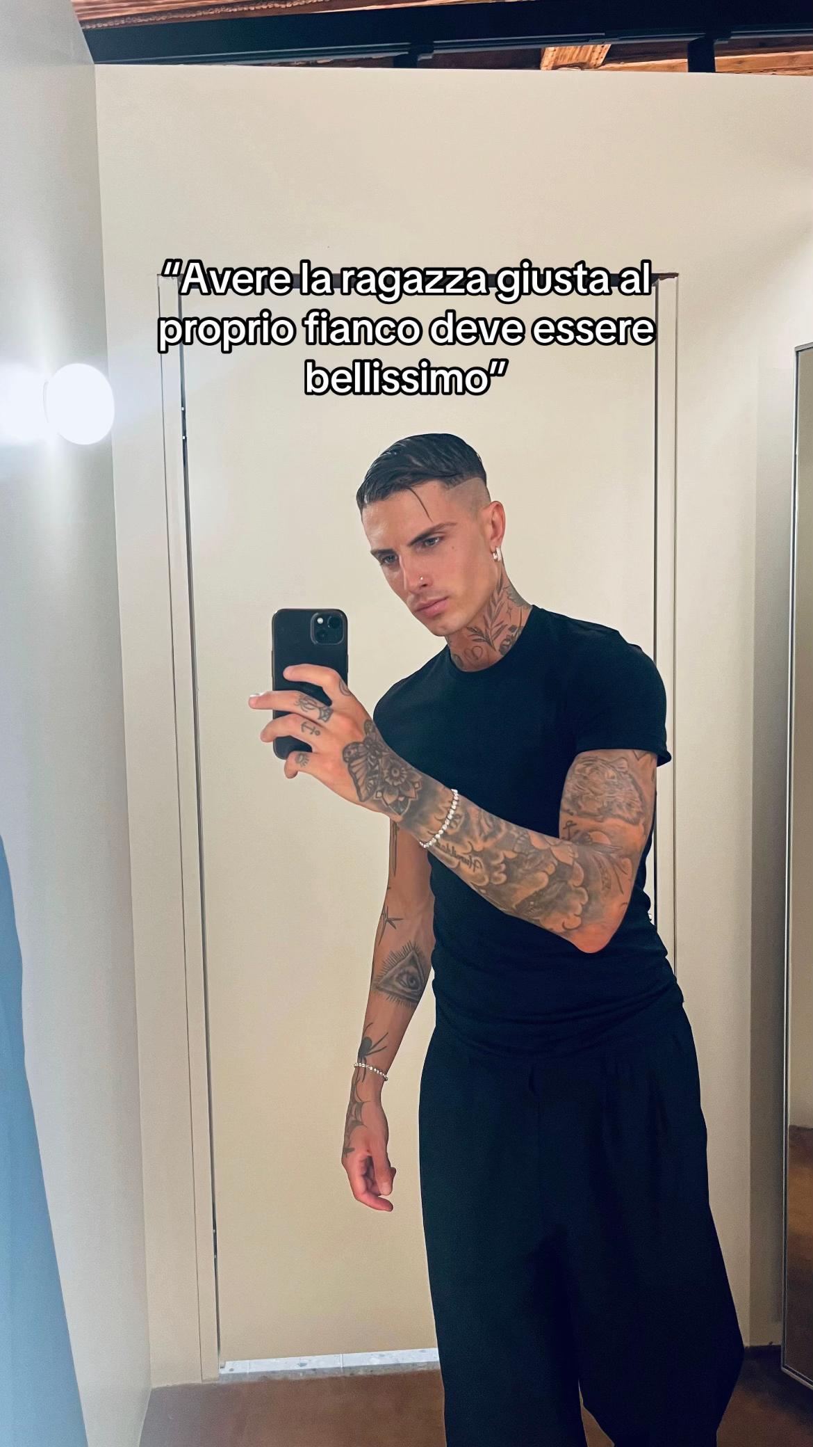 @𝐑𝐀𝐔𝐋 𝐌𝐔𝐒𝐓𝐎 🦇
