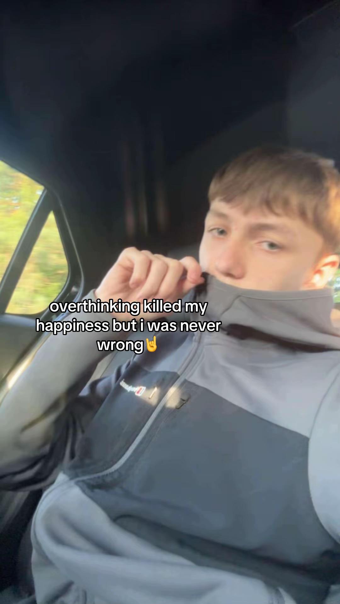 @R📱