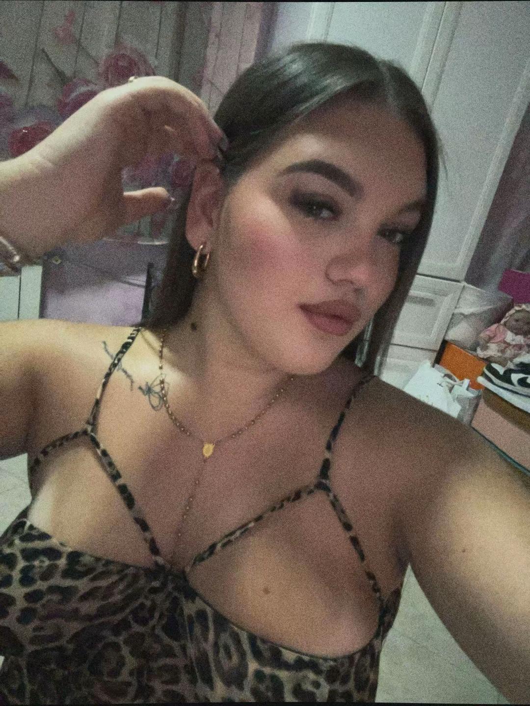 @𝒆𝒍𝒍𝒆🌺