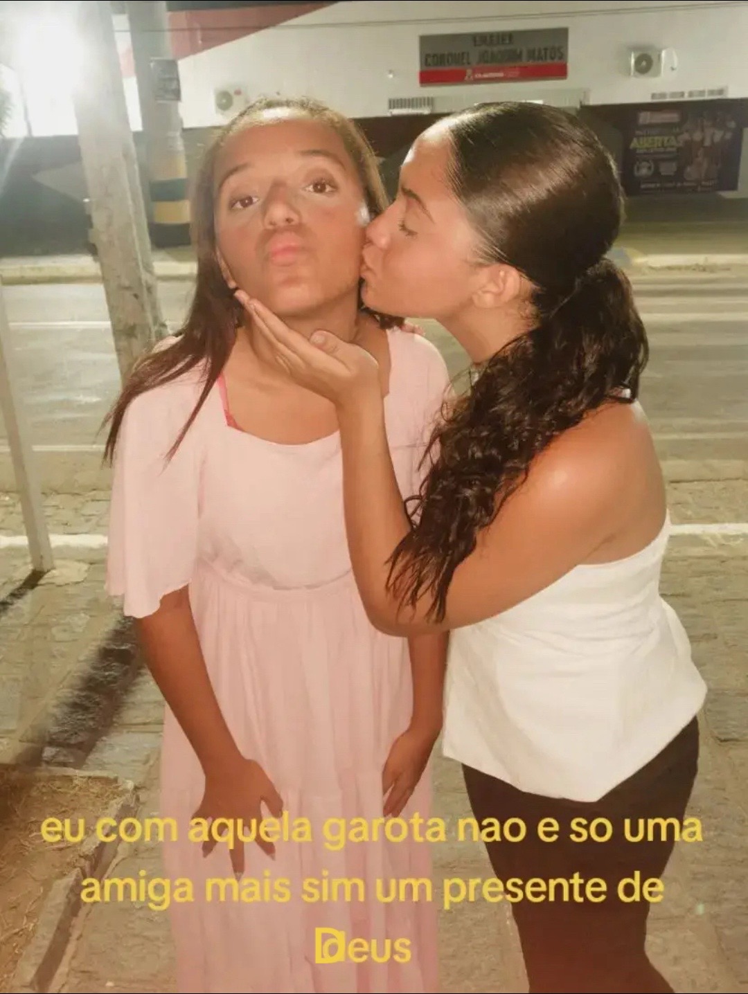 @Vict&oacute;ria Soares