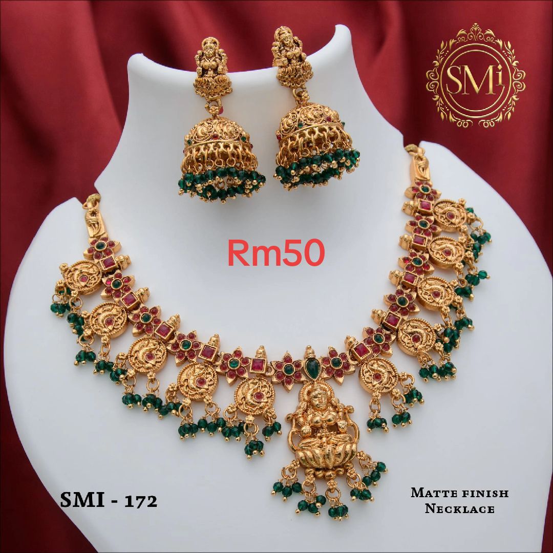 @Divyaa collections