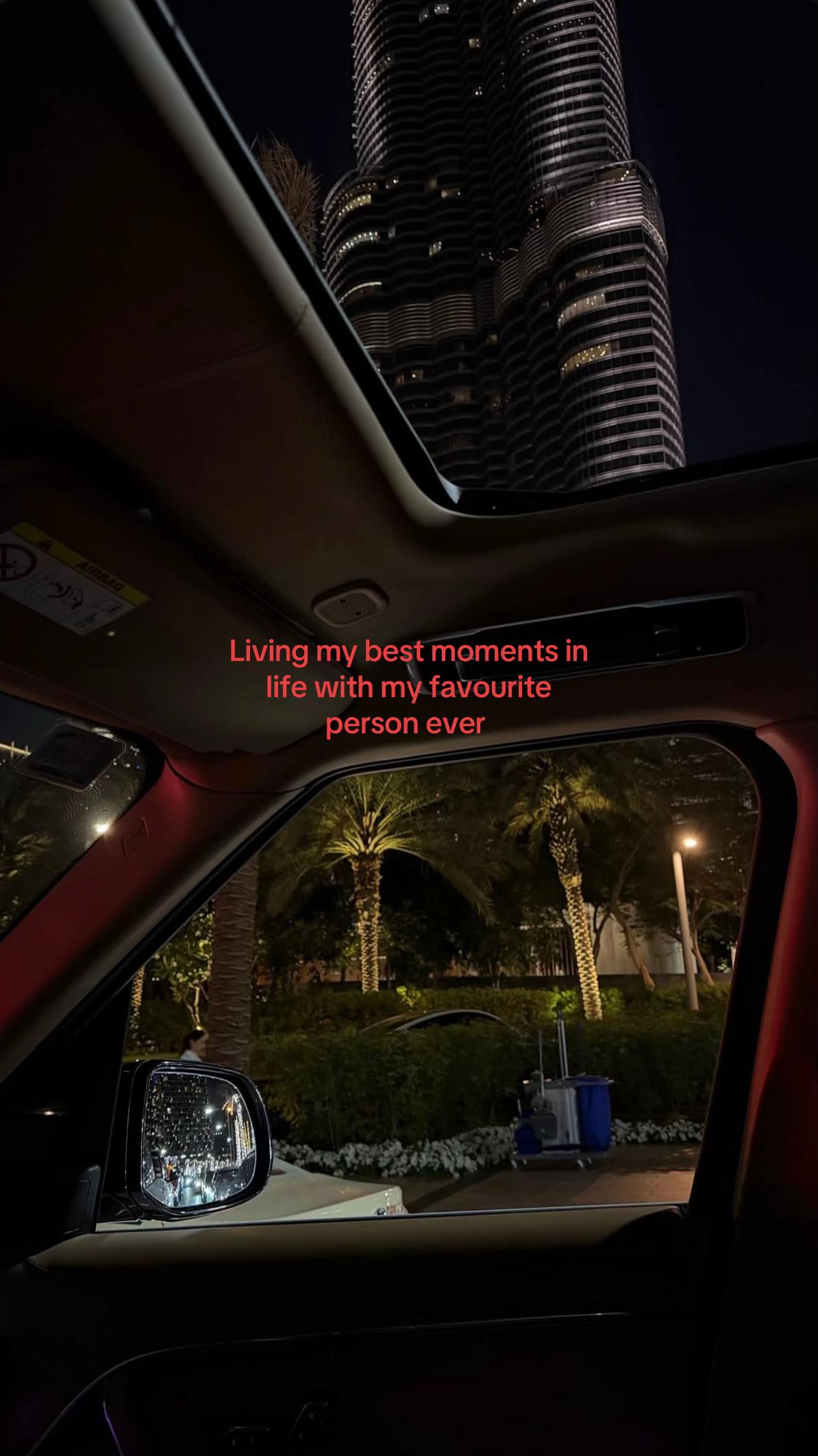@𝐑