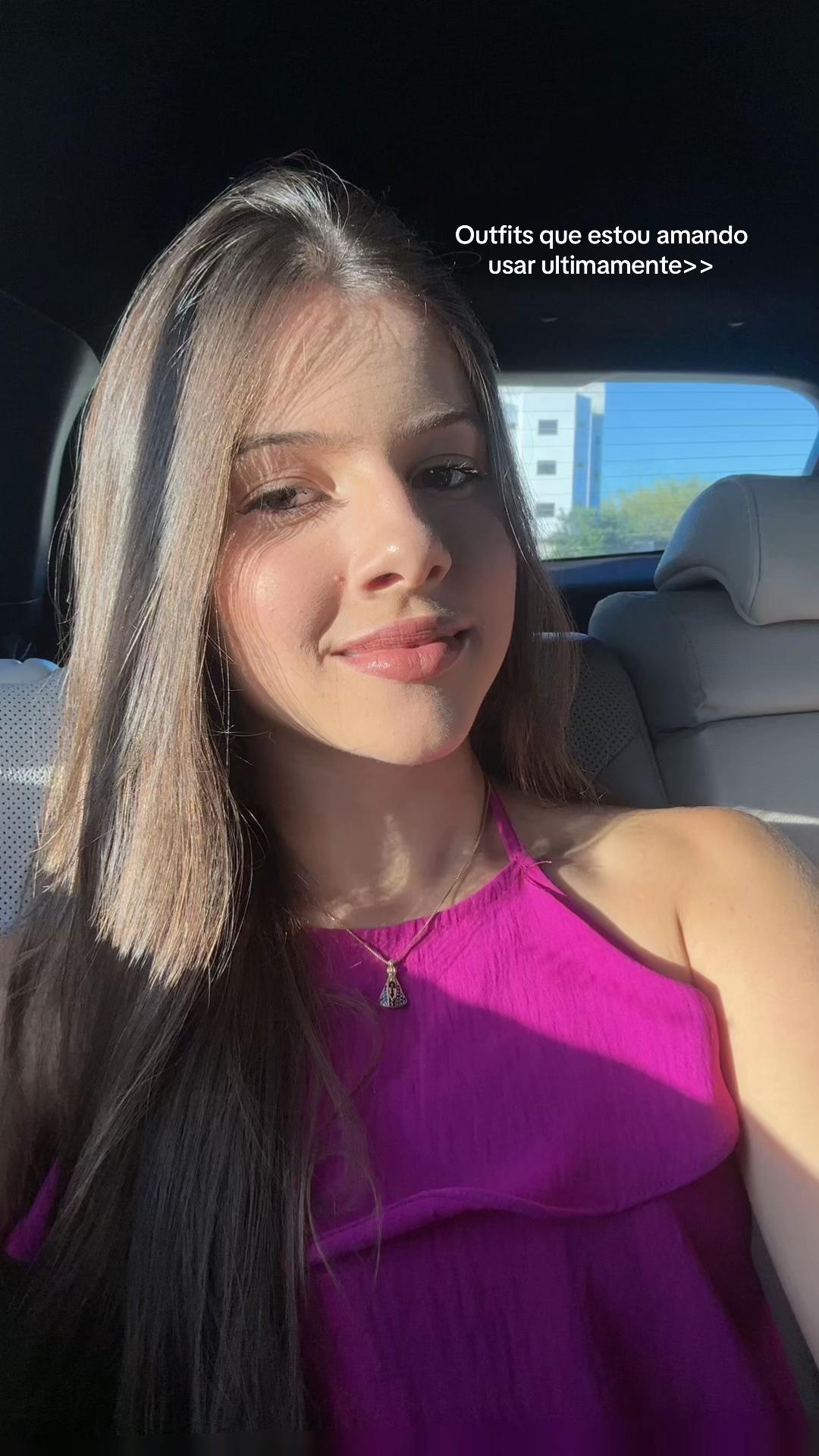 @LARACOSTAAB_