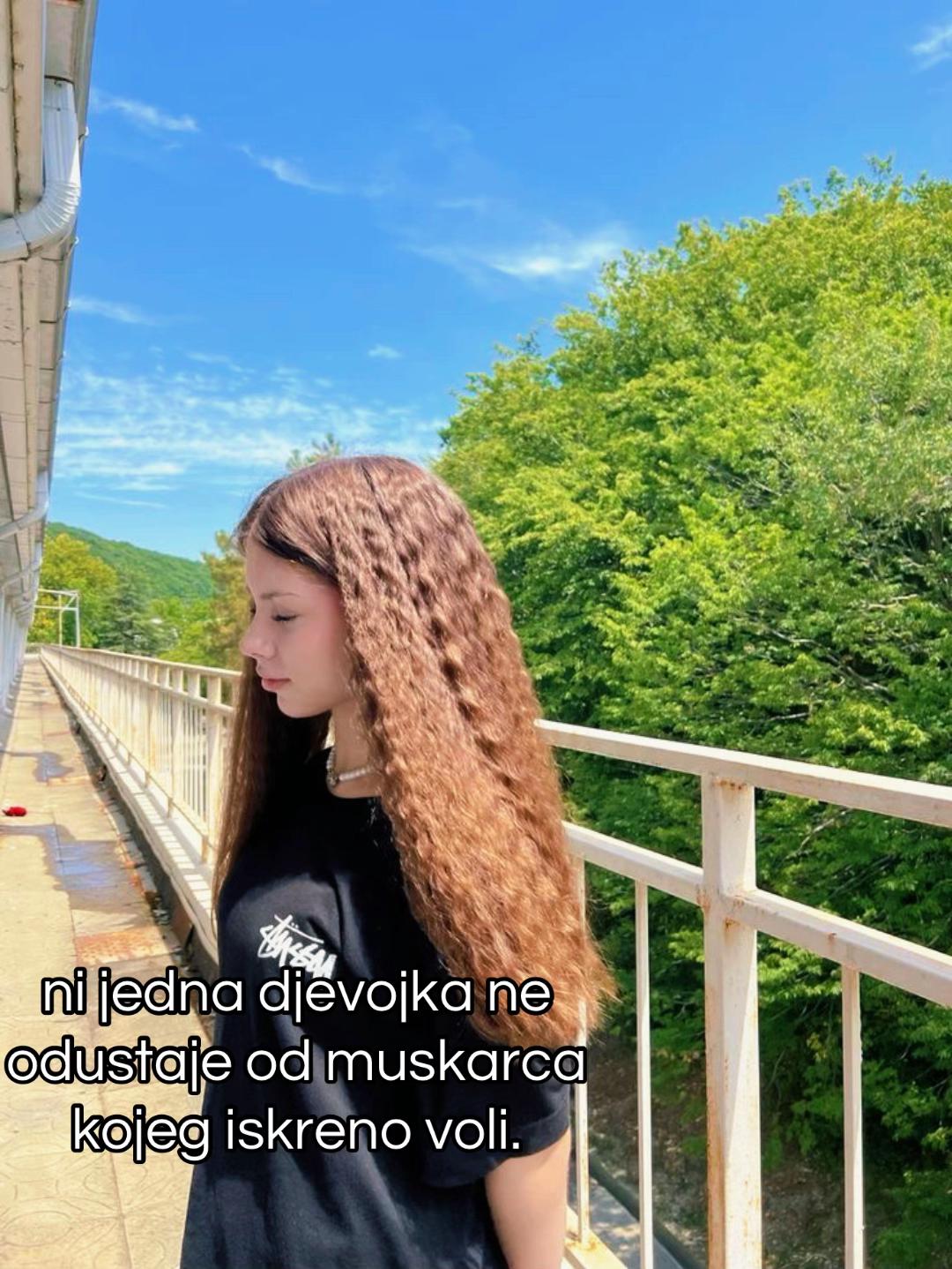 @𖣂