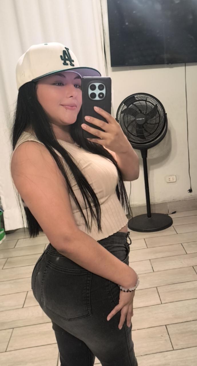 @Yashira C. 👑🩷