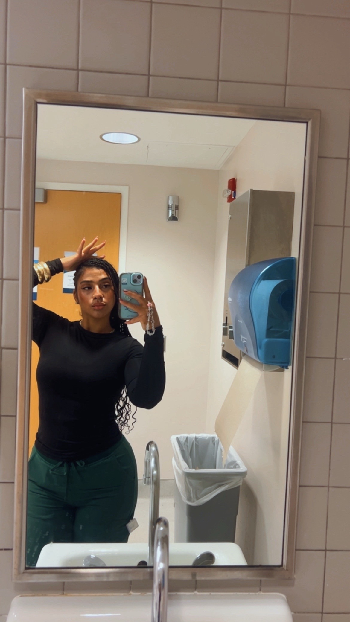 @curlysueee_i
