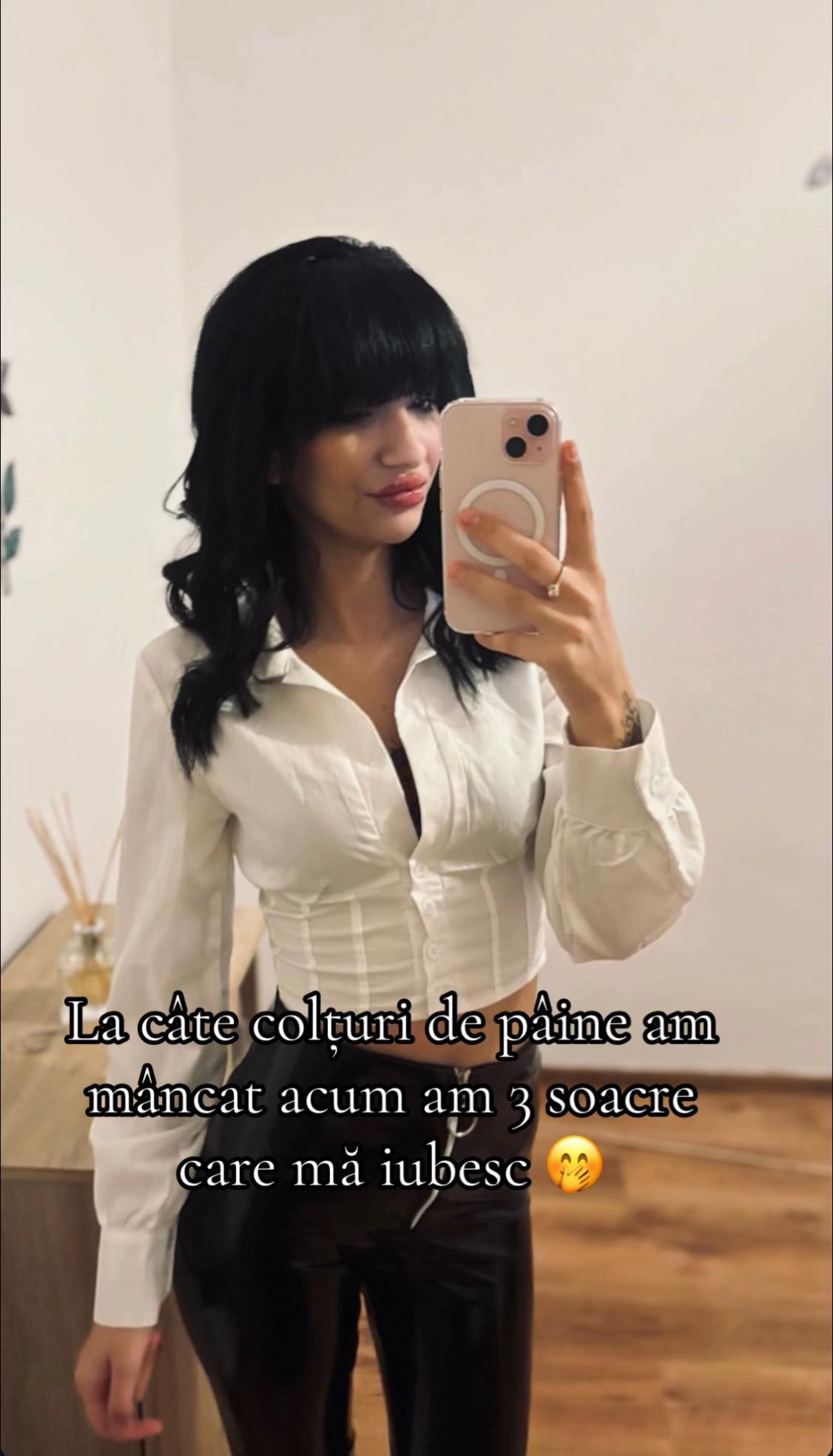 @Elenuș🧸