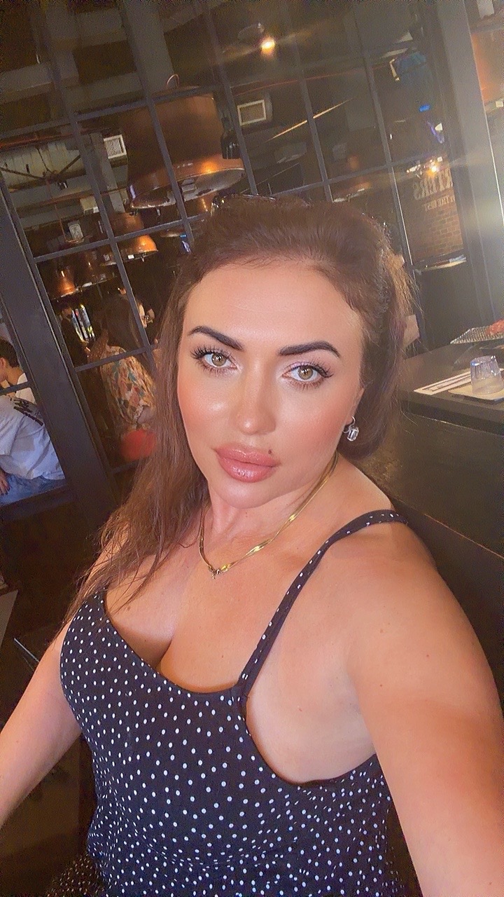 @julia Leo