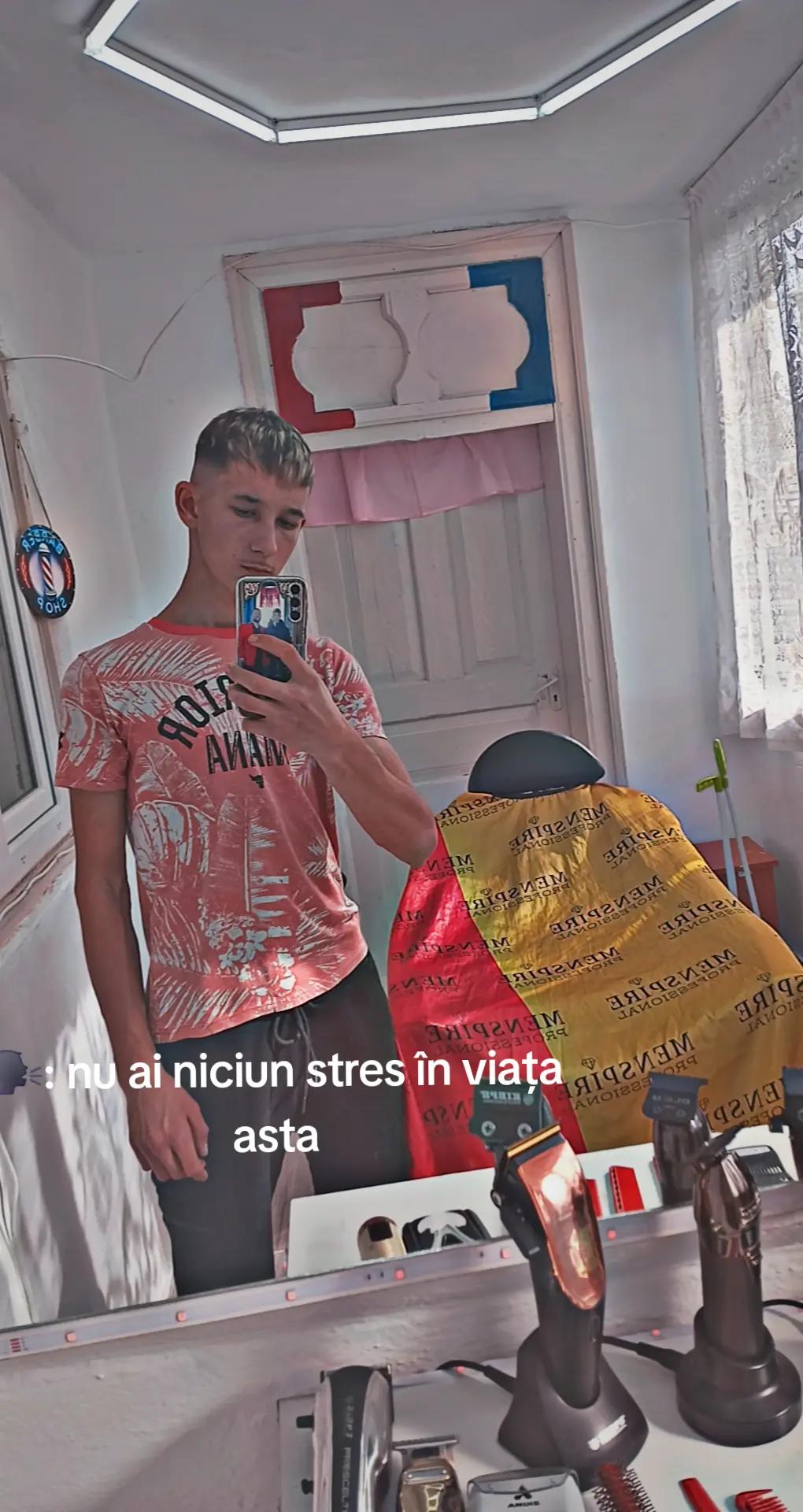 @Alexandrw