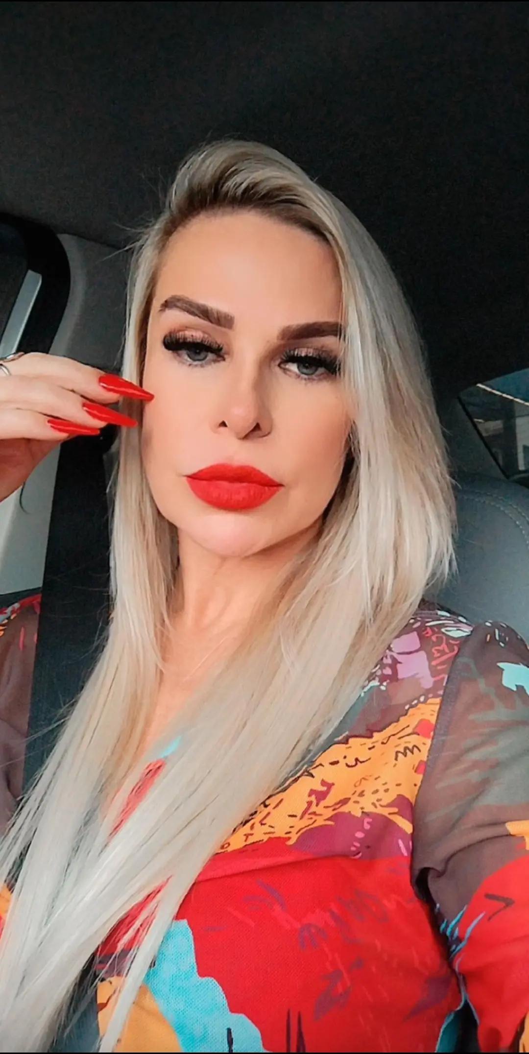 @keilaloira