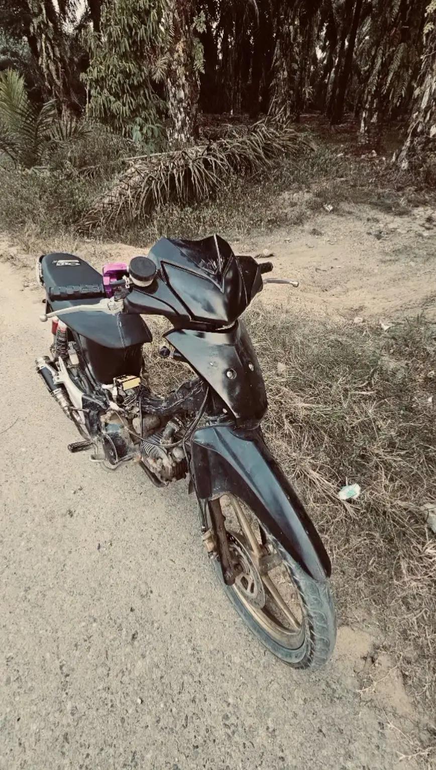 @𝐫𝐢𝐩𝐪𝐢𝐰