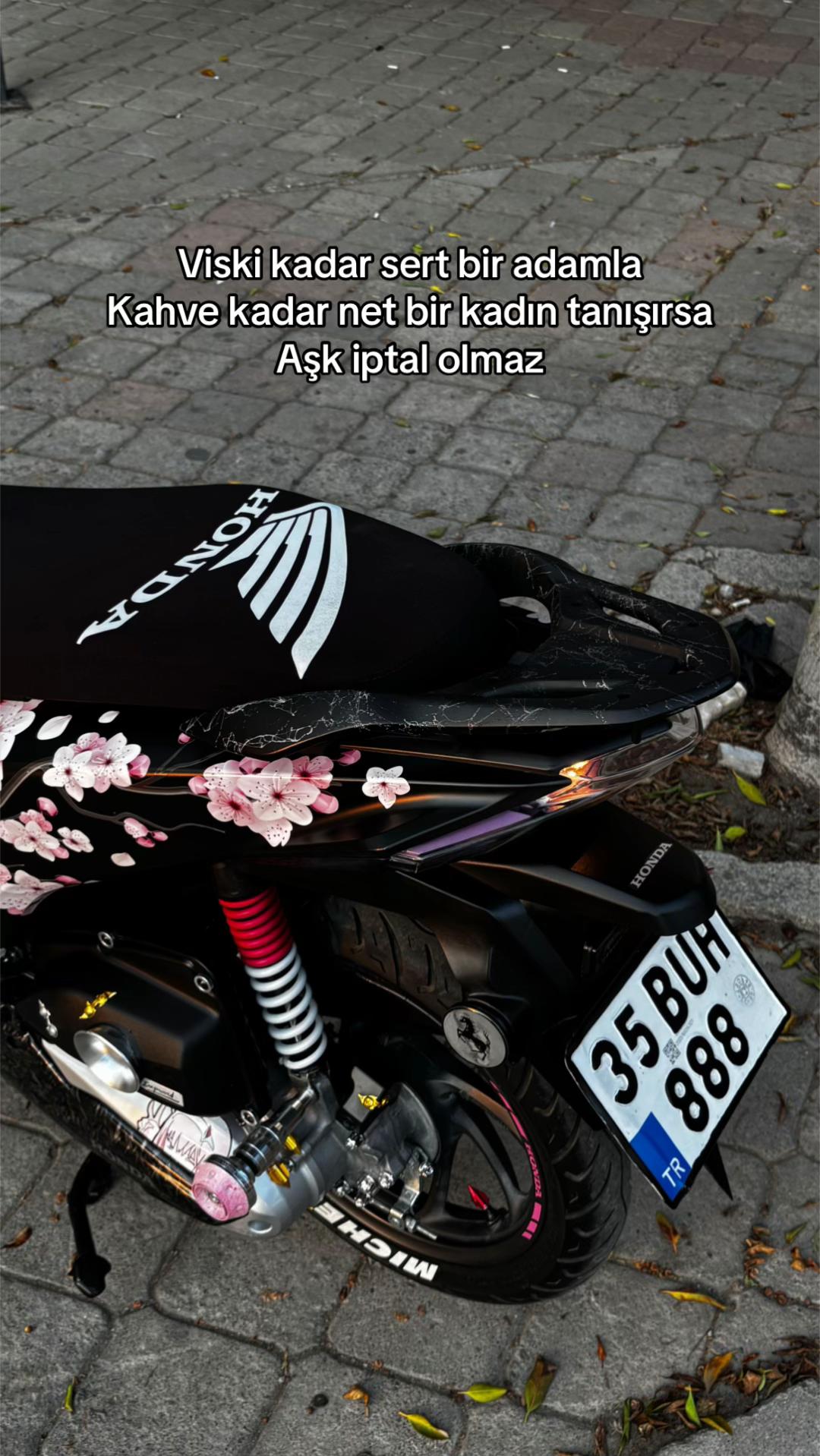 @𝐒𝐓.