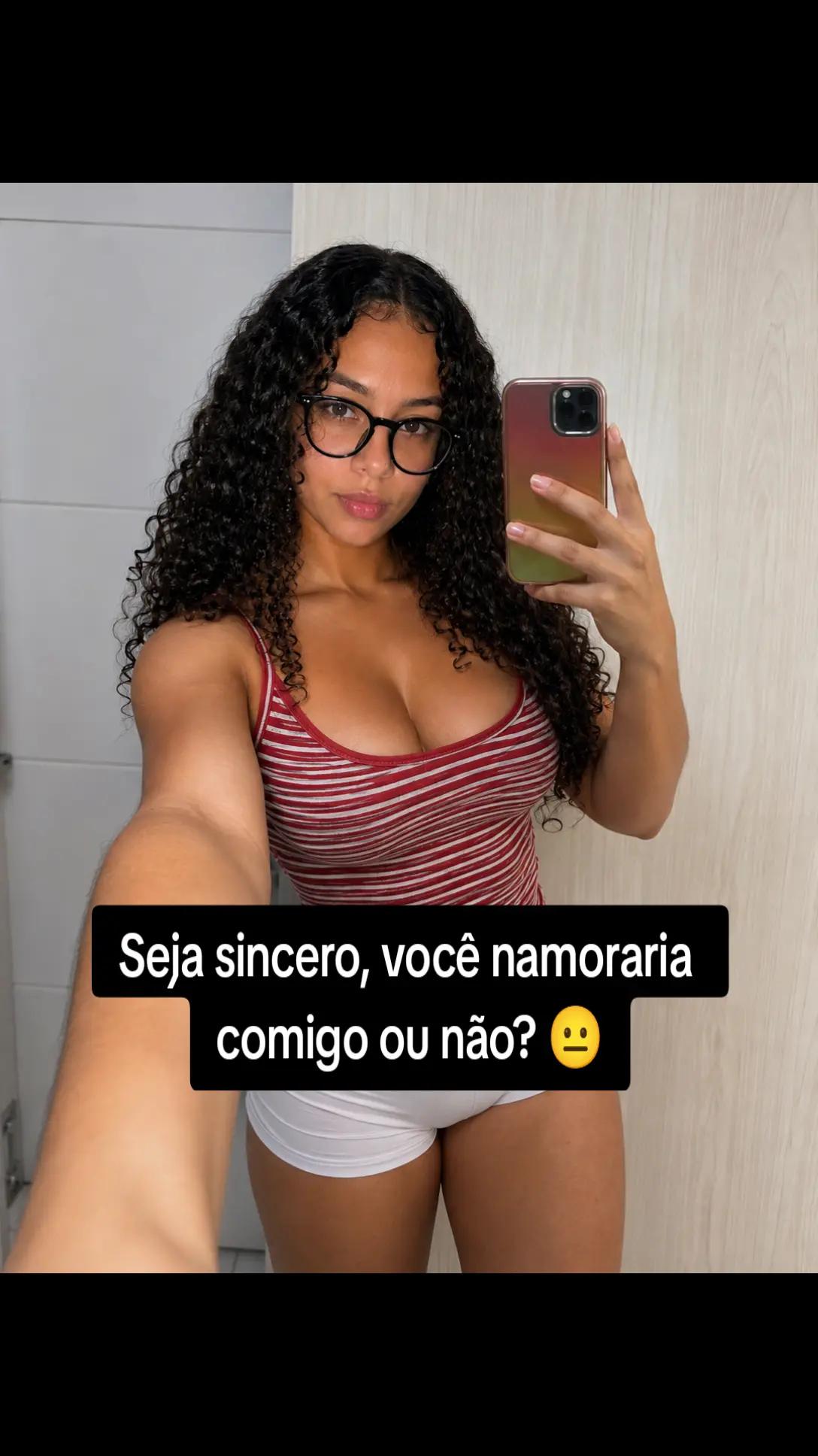 @Lele_gatinha