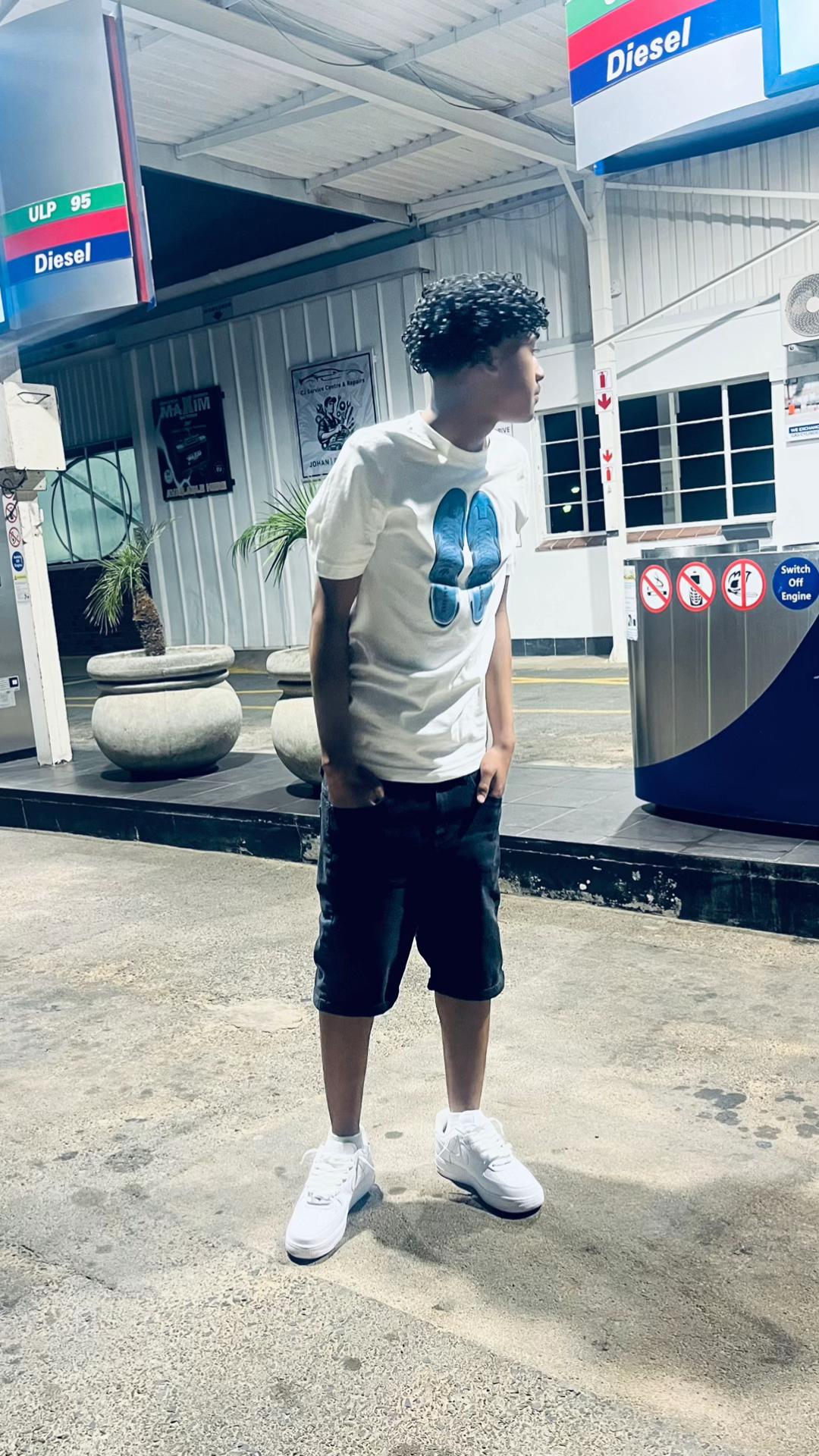 @𝓤𝓷𝓬𝓵𝓮_𝓱𝔂𝓻𝓸𝓷 🗽.