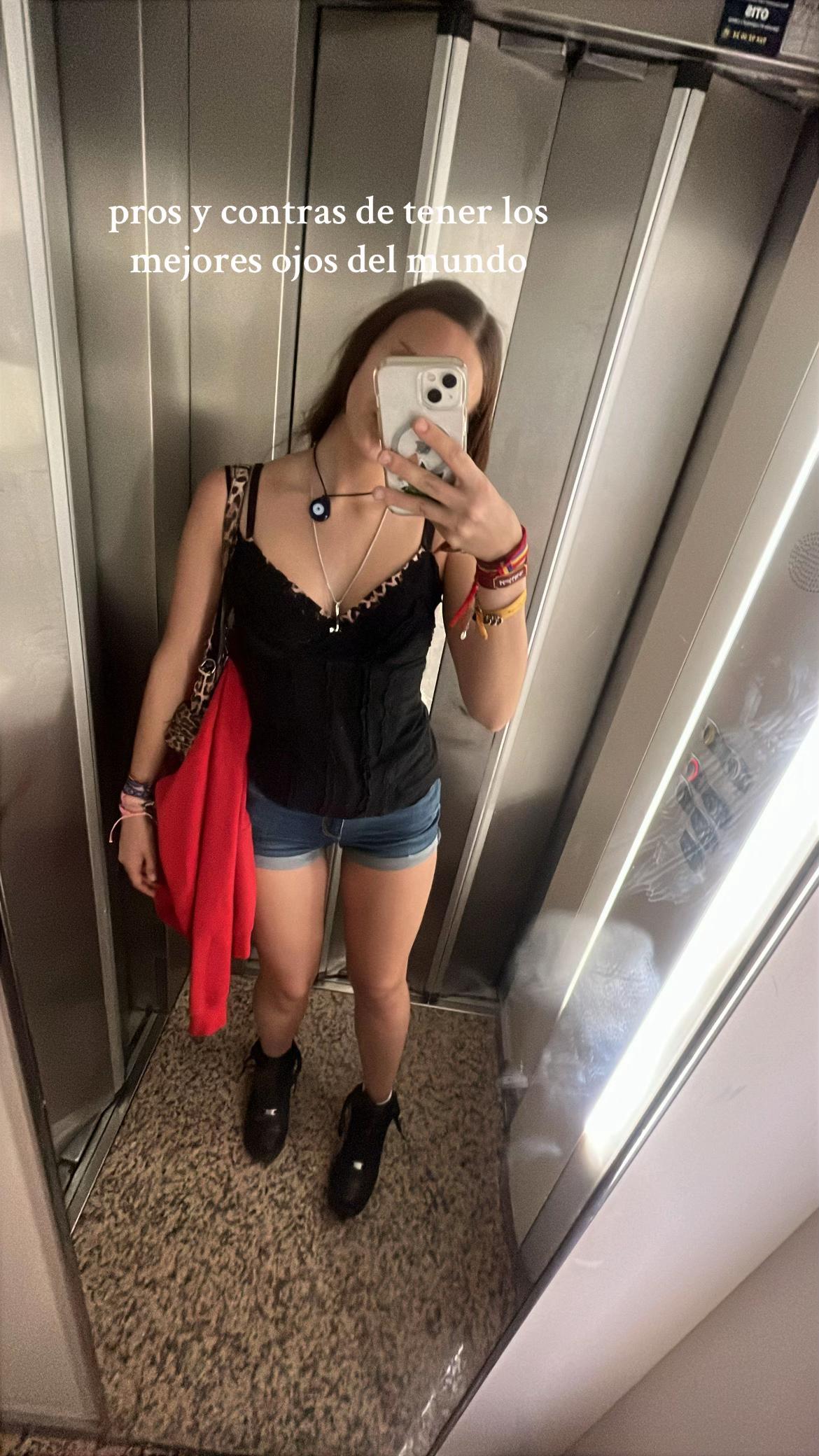 @<3