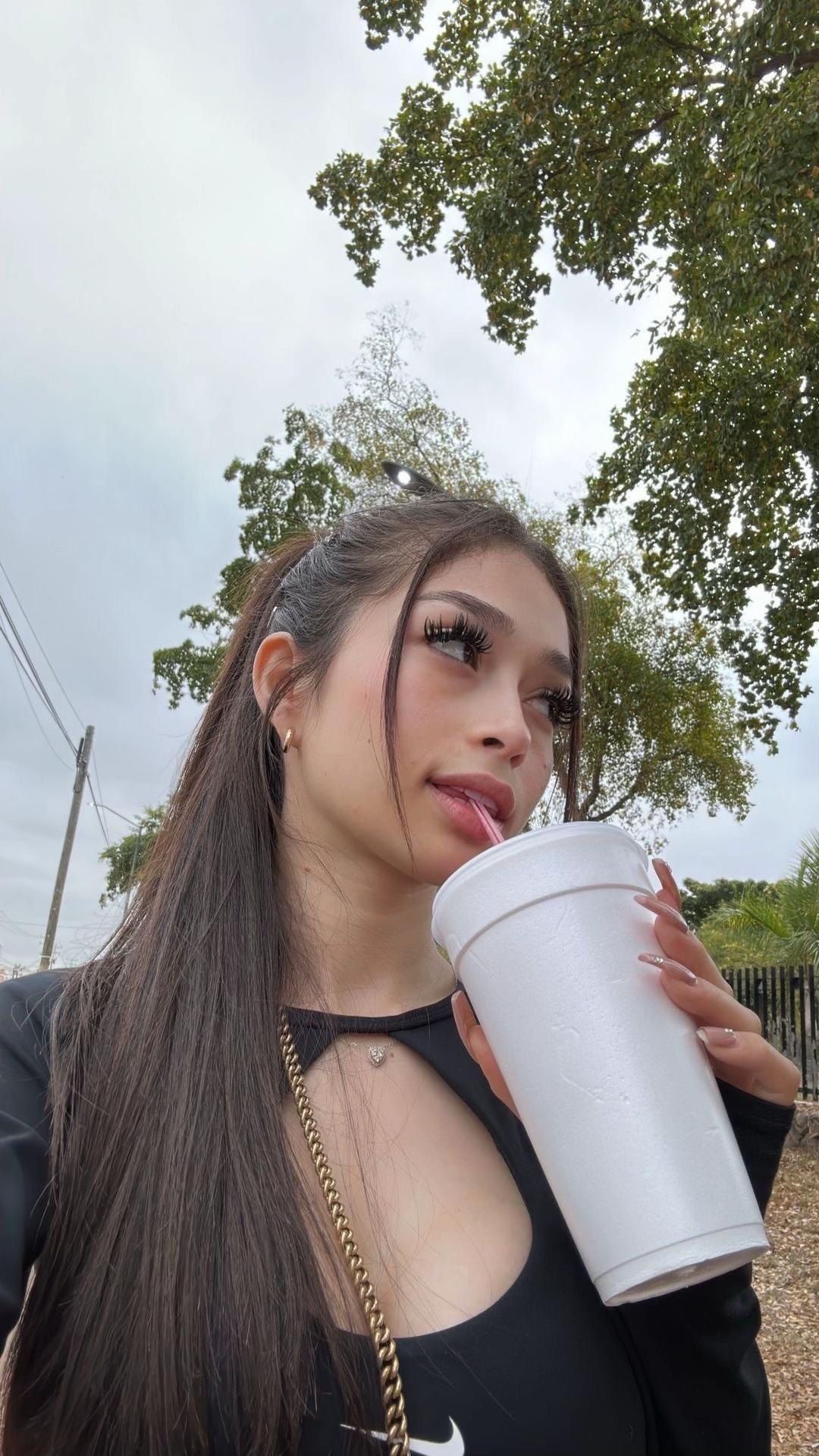 @Yajana Cano