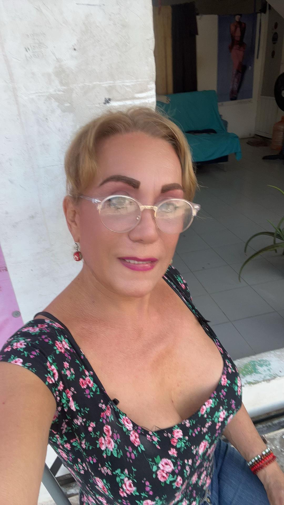 @genesisauba