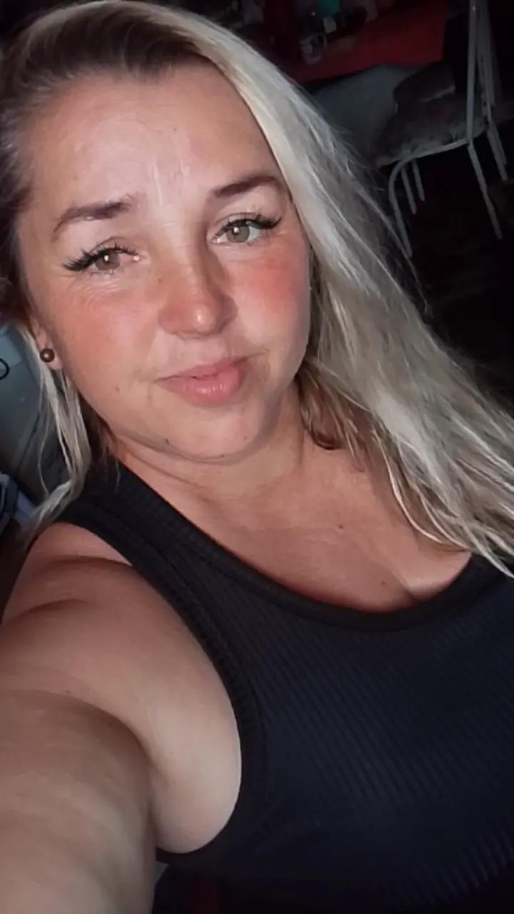 @M&aacute;rcia Paula♍