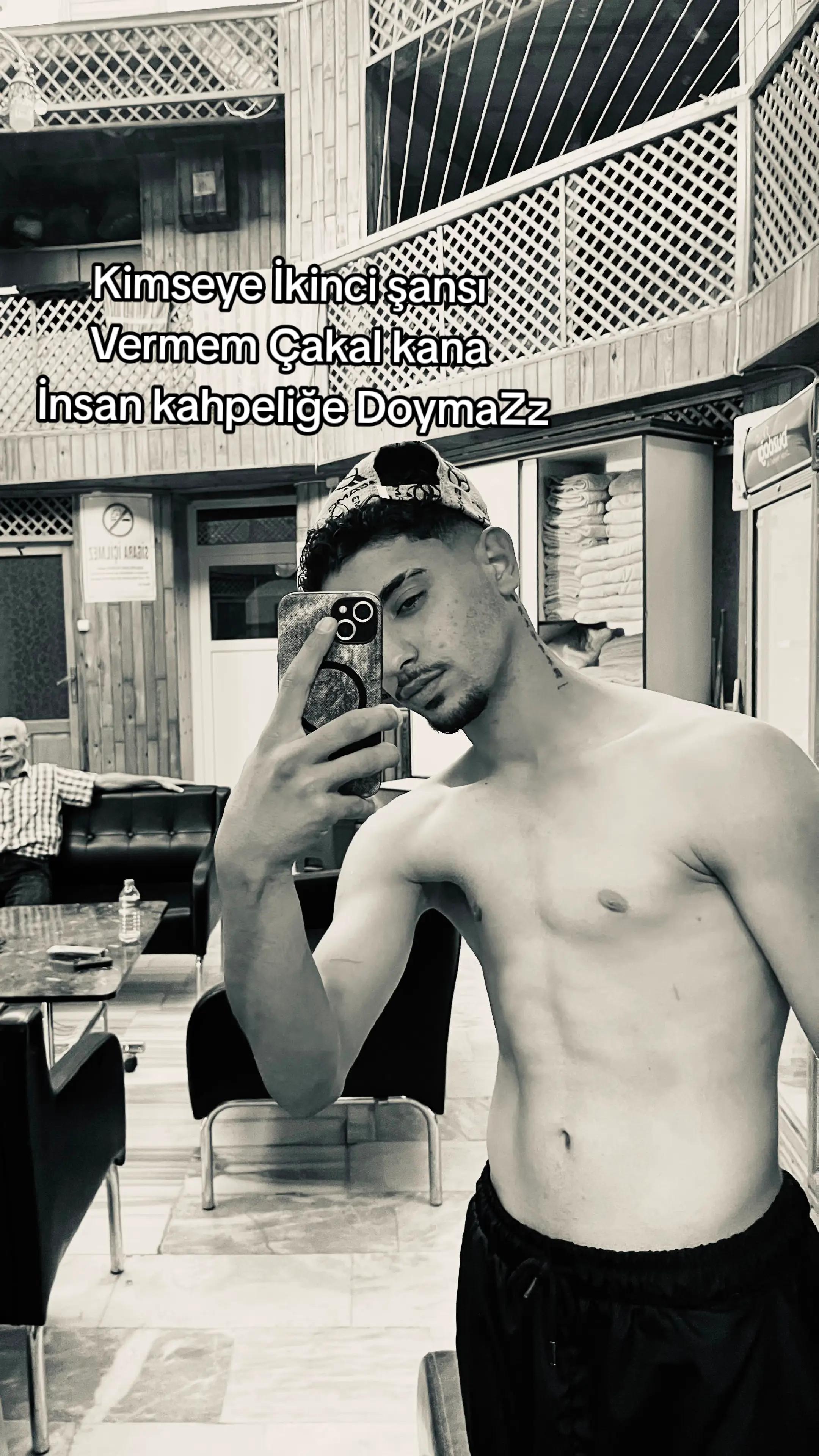 @𝟕