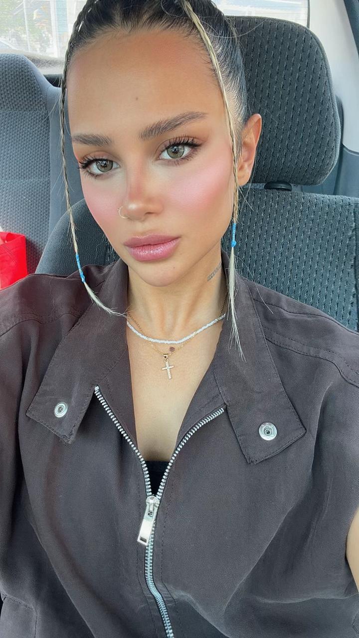 @Tina