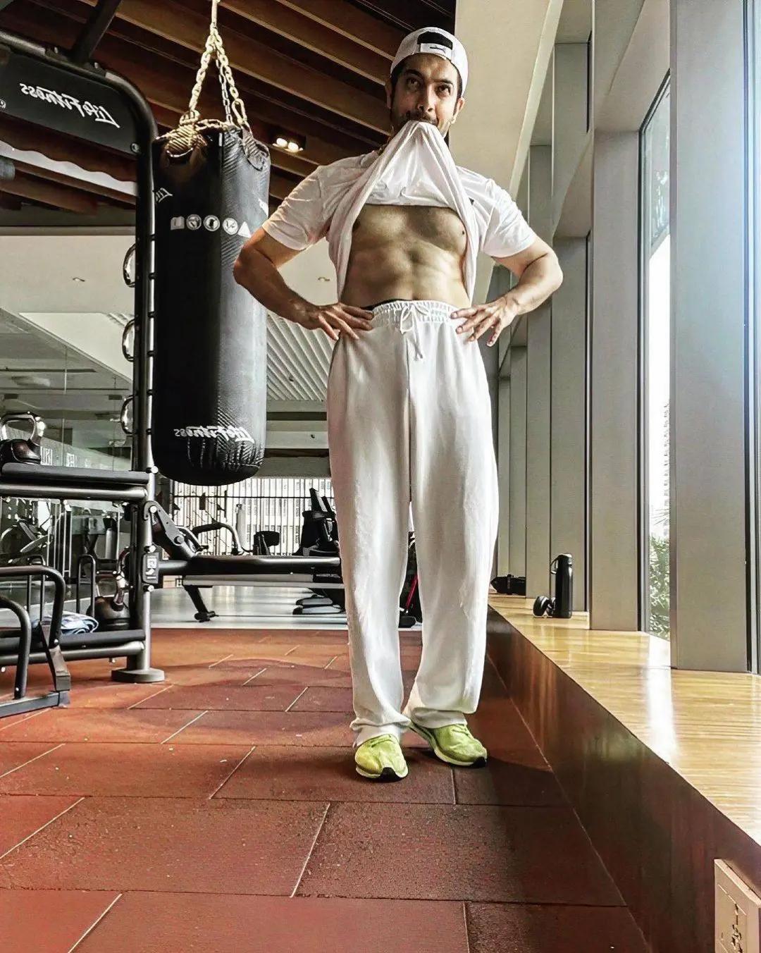 @Sharadmalhotra009☆